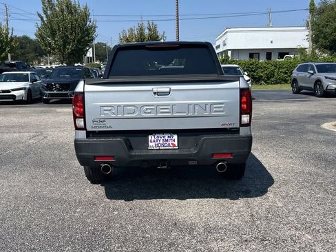 Certified 2025 Honda Ridgeline Sport image 5