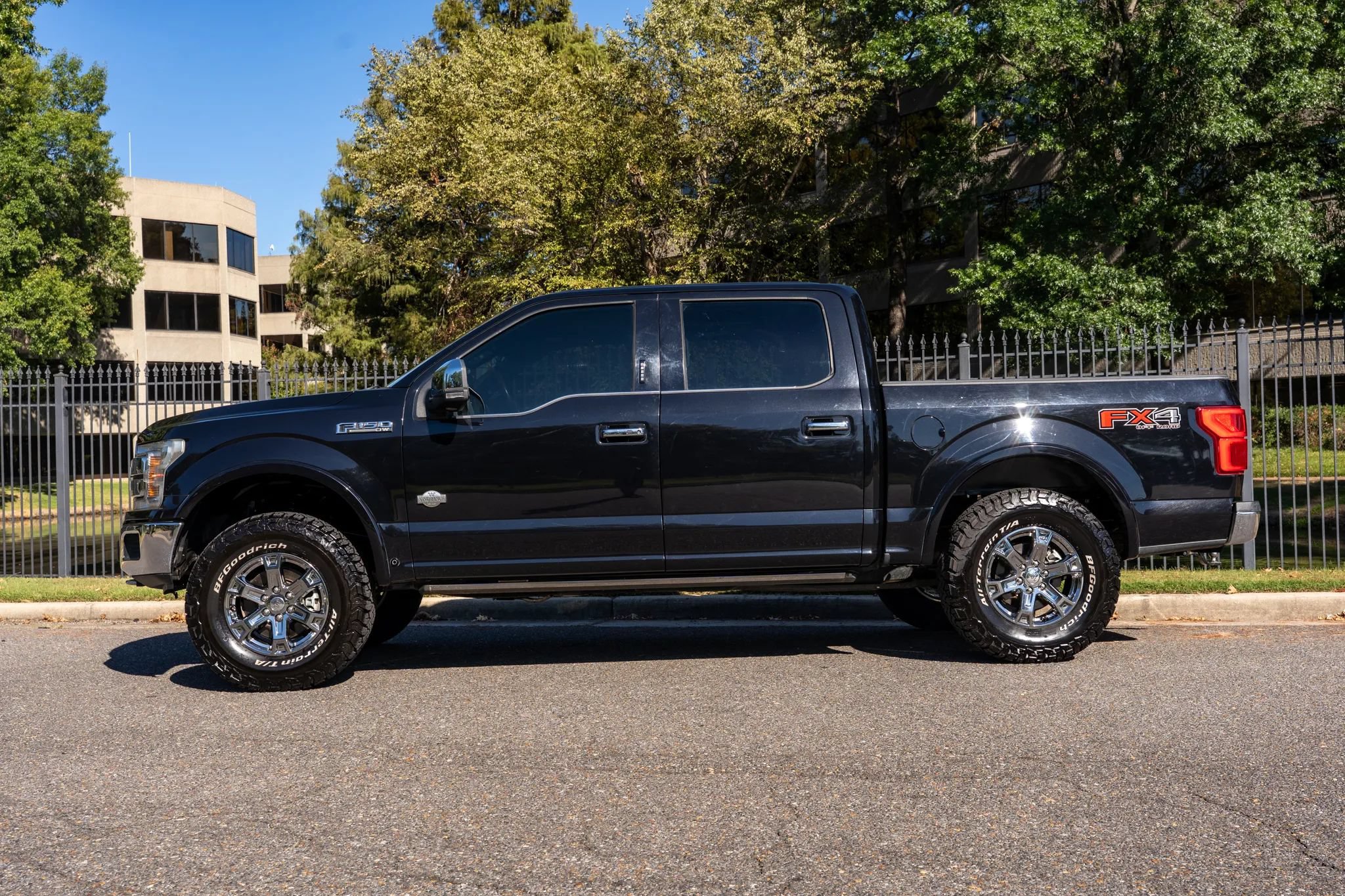 Used 2020 Ford F150 King Ranch w/ Equipment Group 601A Luxury AWD/4WD image 9