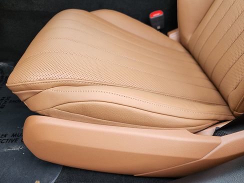 New 2026 Mercedes-Benz E 350 4MATIC Sedan image 23
