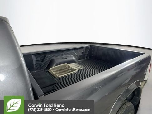 Used 2004 Dodge Dakota SLT w/ Chrome Appearance Group AWD/4WD image 25