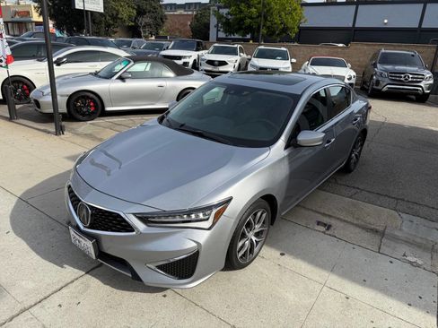 Used 2020 Acura ILX image 12