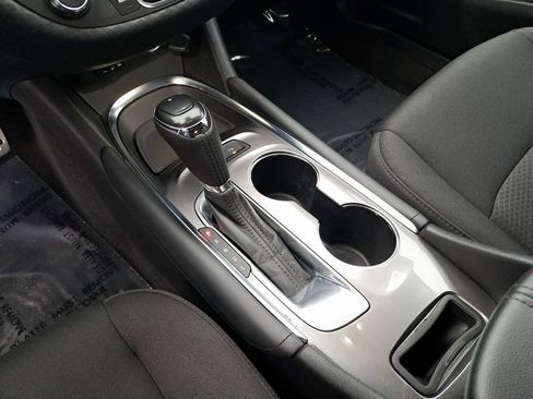 Used 2016 Chevrolet Malibu LT w/ Driver Confidence Package image 25