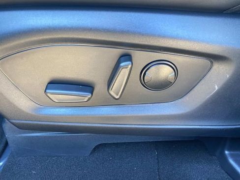 Used 2025 Ford Explorer ST-Line image 21