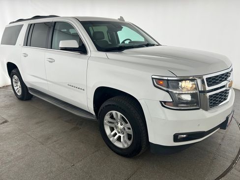 Used 2015 Chevrolet Suburban LT AWD/4WD image 3
