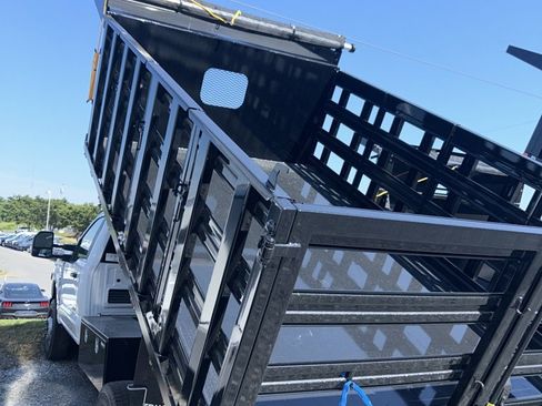 New 2024 Ford F550 4x4 Regular Cab Super Duty image 7