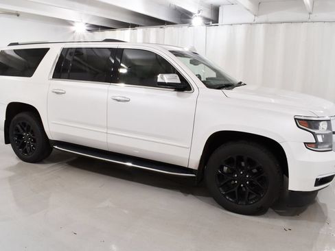 Used 2018 Chevrolet Suburban Premier AWD/4WD image 5
