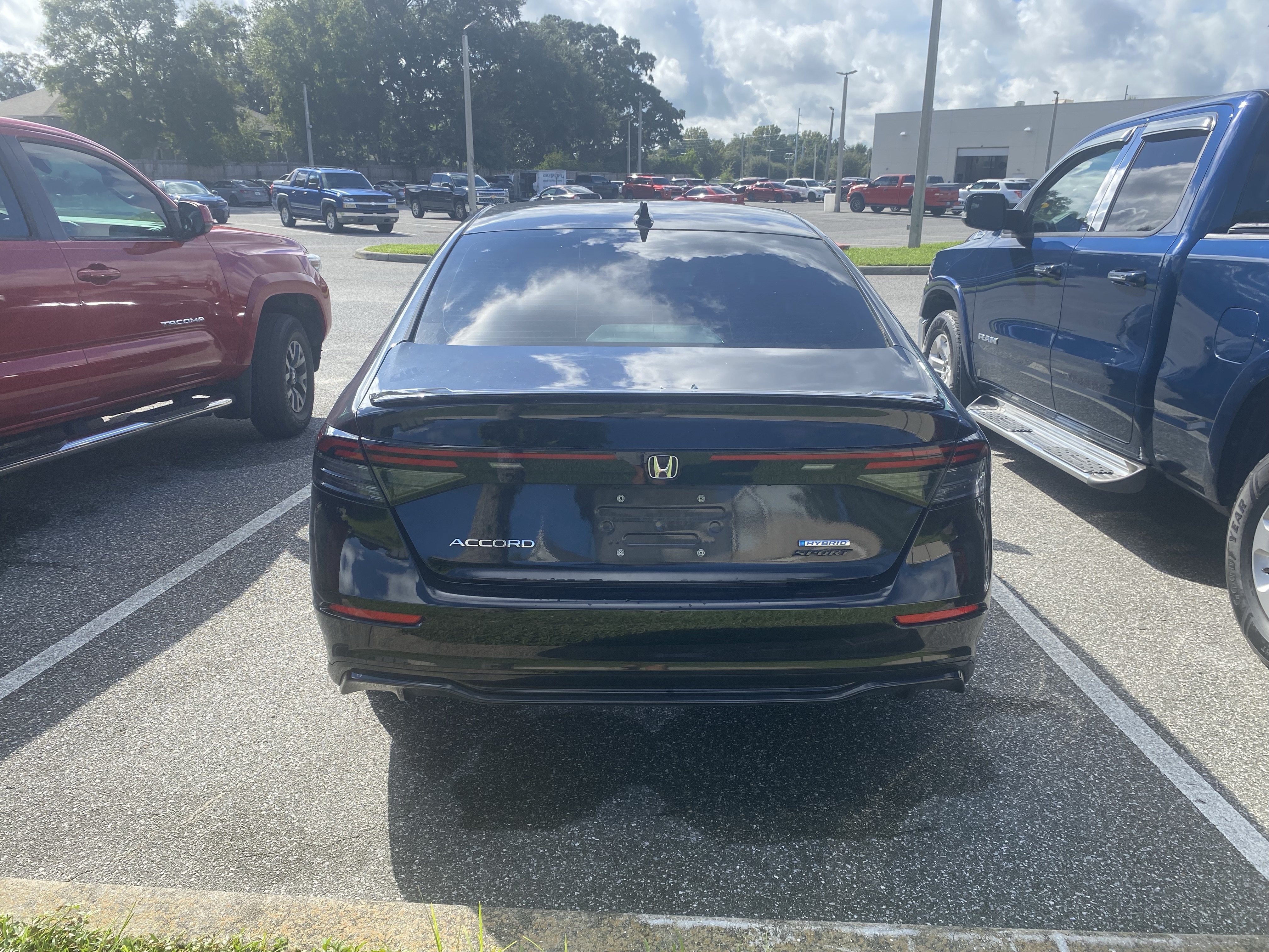 Used 2023 Honda Accord Sport image 9
