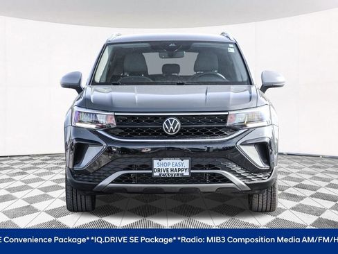 Certified 2022 Volkswagen Taos SE w/ IQ.Drive SE Package image 9