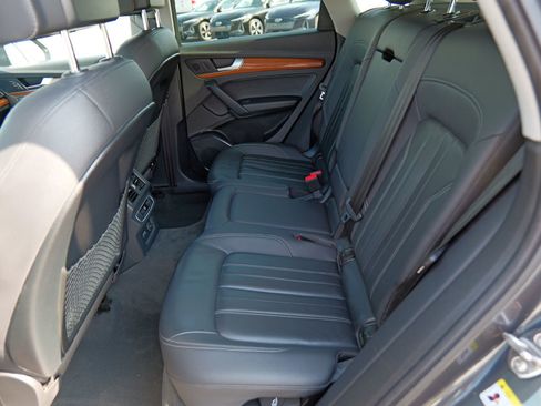 Certified 2022 Audi Q5 2.0T Premium w/ Convenience Package image 27