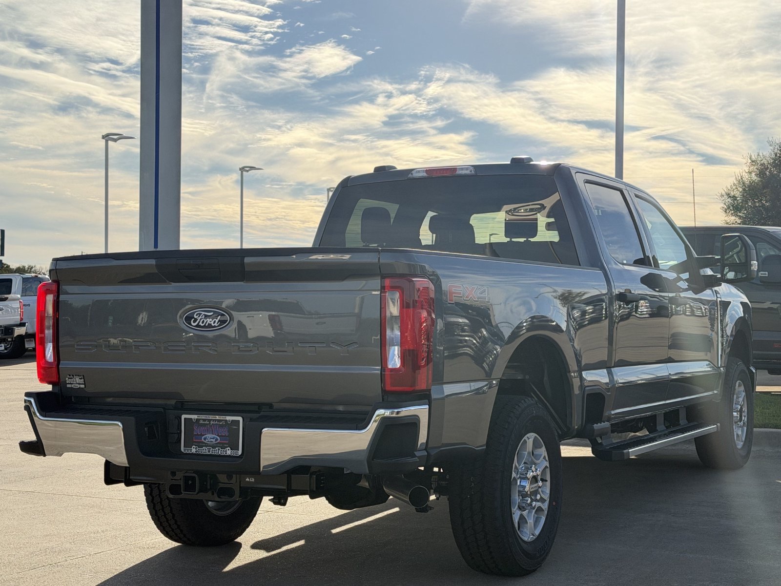 New 2027 Ford F250 XLT w/ FX4 Off-Road Package AWD/4WD image 4