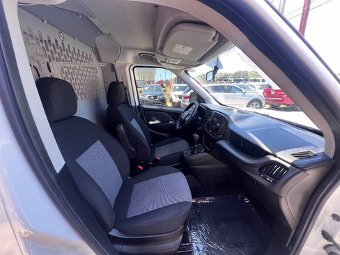 Used 2018 RAM ProMaster City Tradesman FWD image 11