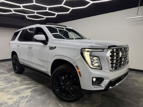 Used 2026 GMC Yukon Denali w/ Sun & Power Step Package image 7