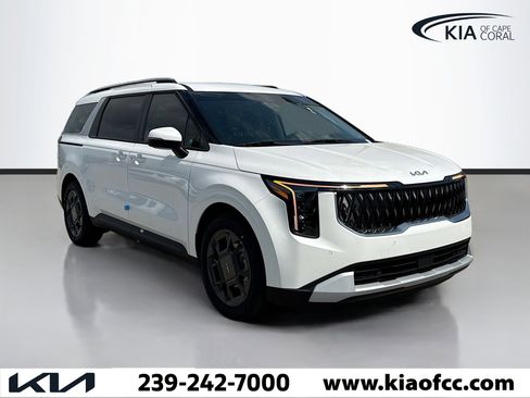 New 2026 Kia Carnival EX FWD image 1