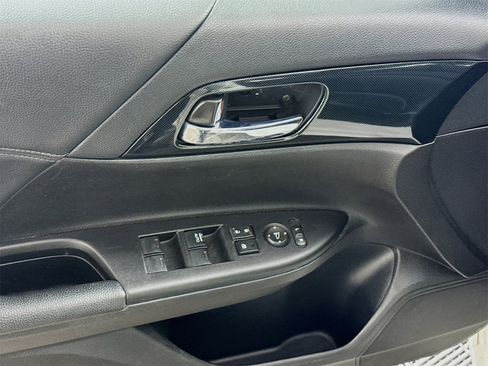 Used 2014 Honda Accord Sport image 15