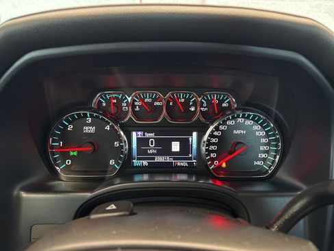 Used 2018 Chevrolet Silverado 2500 High Country image 31