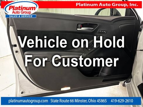 Used 2019 Toyota Avalon Touring FWD image 10
