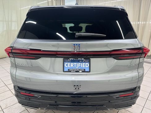 Certified 2025 Buick Enclave Sport Touring image 6