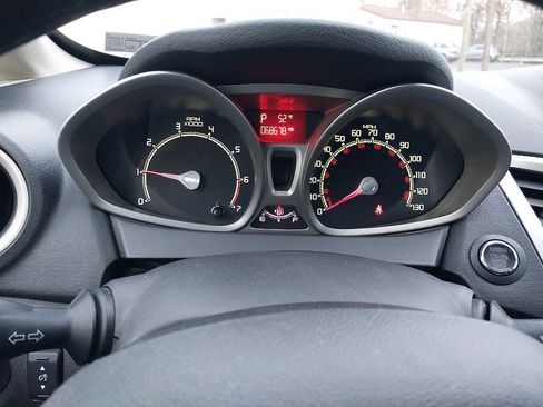 Used 2011 Ford Fiesta SEL w/ 301A Rapid Spec Order Code image 7