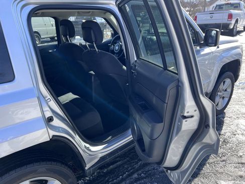 Used 2011 Jeep Patriot Latitude image 19