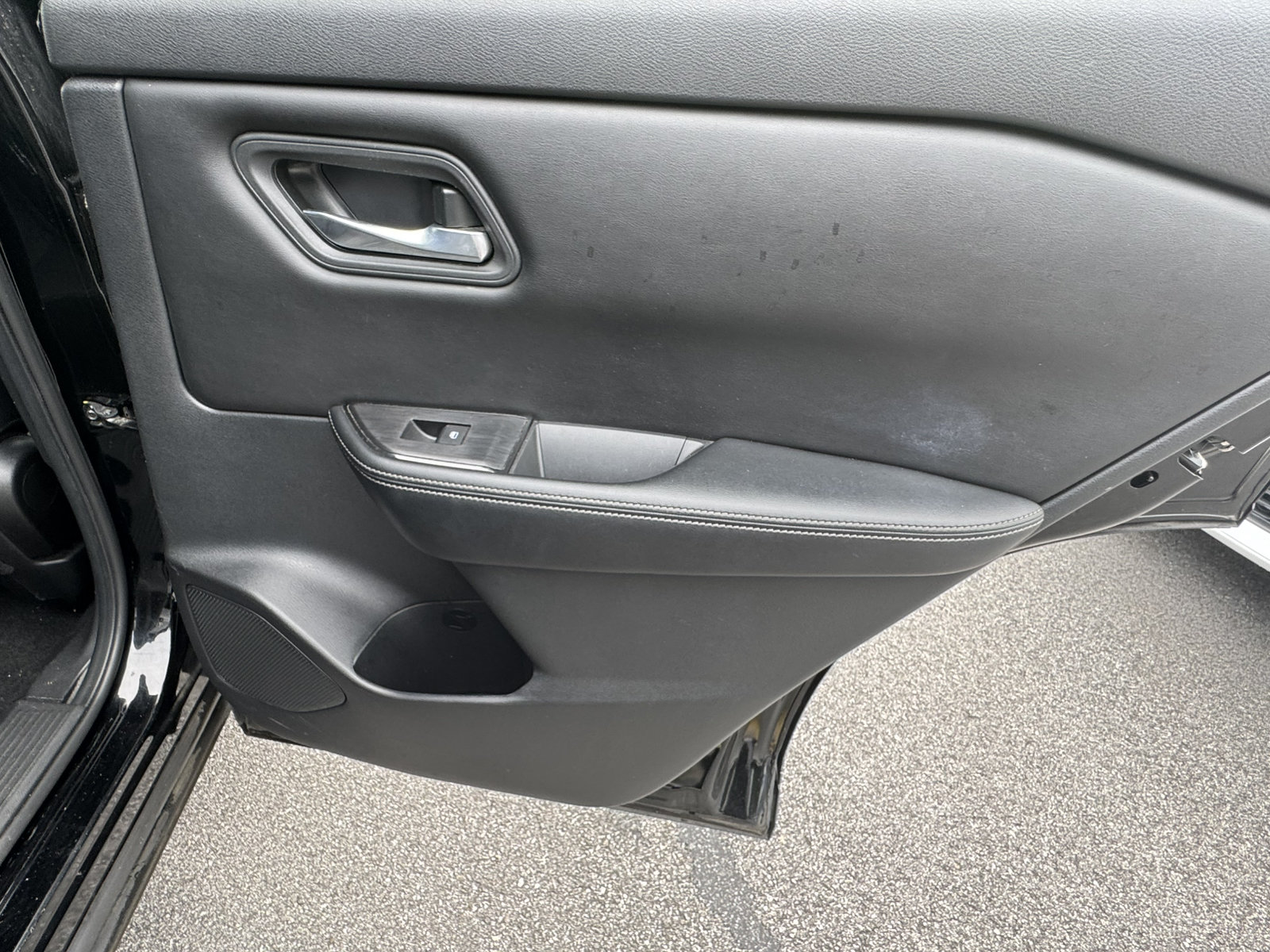 Used 2024 Nissan Rogue SV AWD/4WD image 18