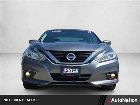Used 2017 Nissan Altima 2.5 SV FWD image 1