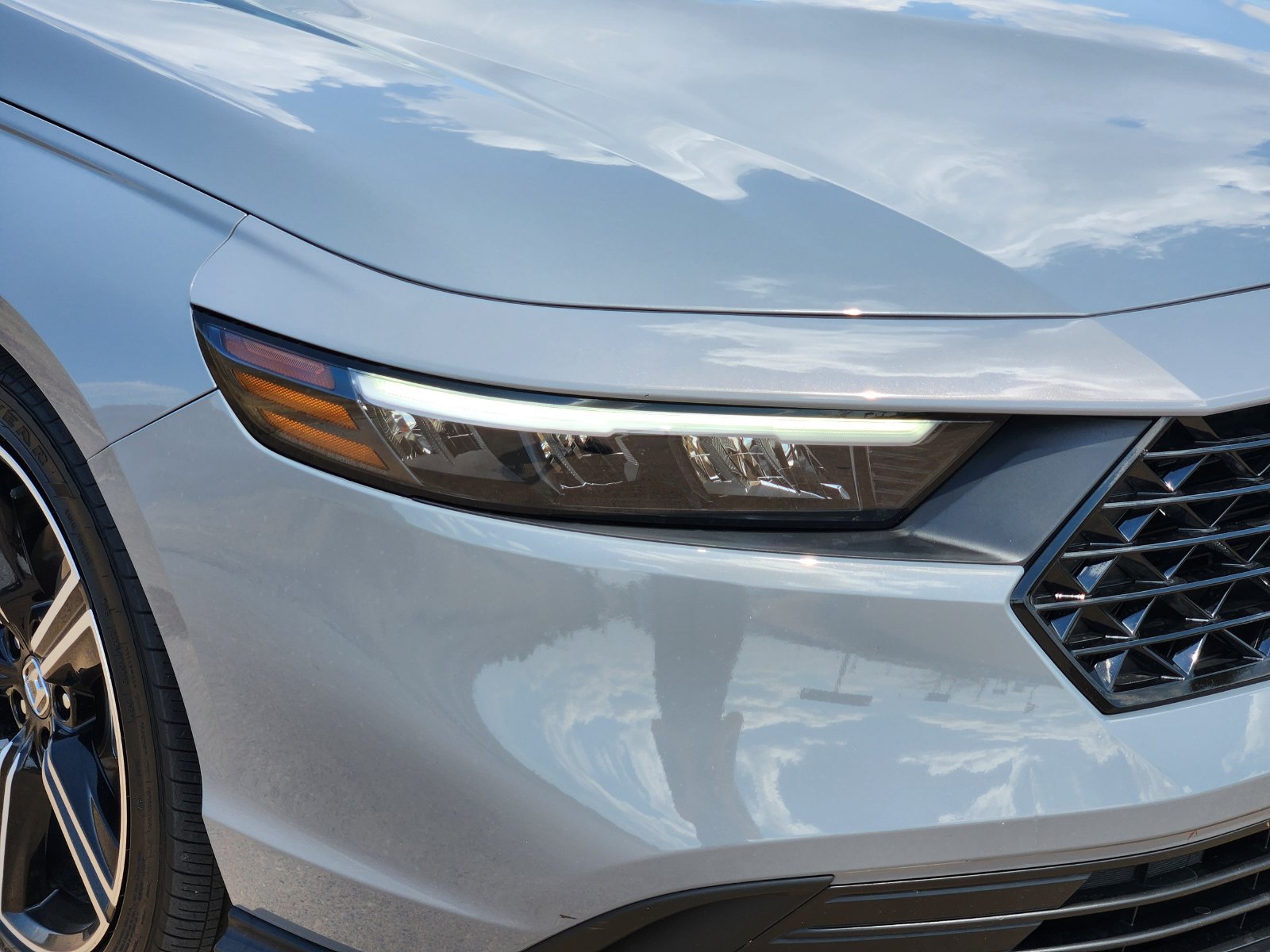 Used 2025 Honda Accord Sport image 11