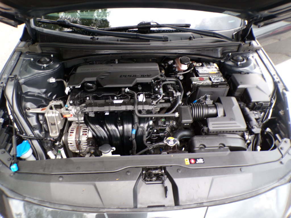Used 2022 Hyundai Elantra SEL w/ Cargo Package FWD image 34