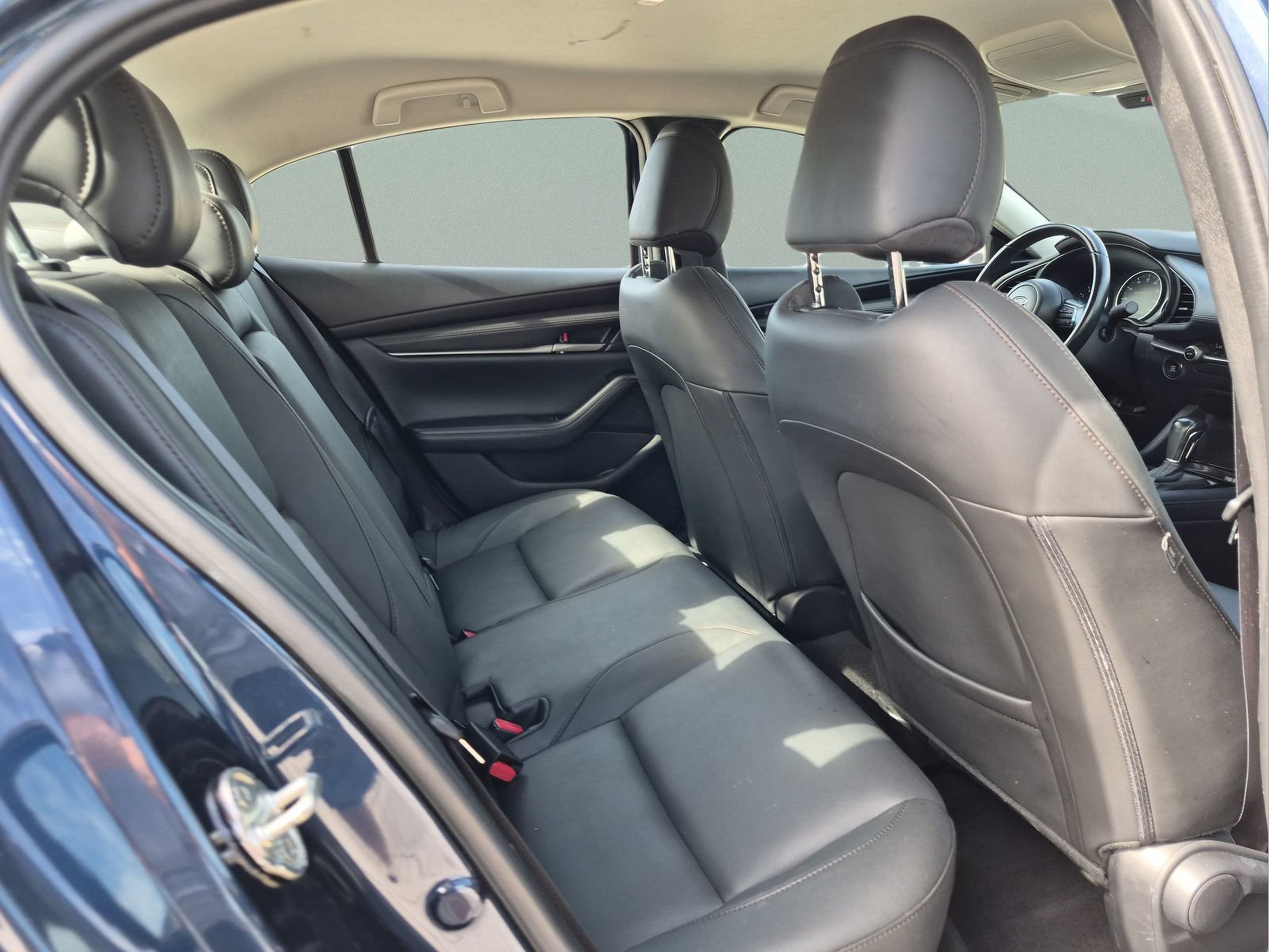 Used 2024 MAZDA MAZDA3 s FWD image 18