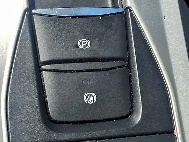 Used 2023 Ford Explorer XLT AWD/4WD image 25