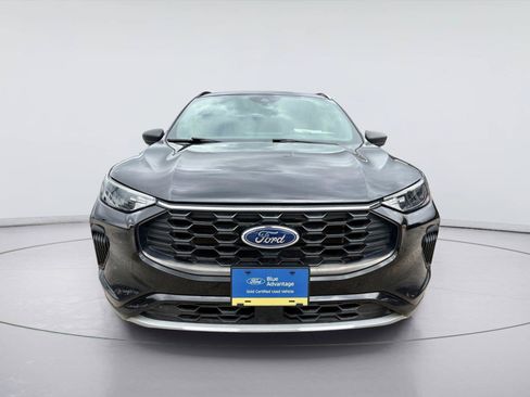 Used 2023 Ford Escape ST-Line w/ Tech Pack #1 FWD image 8