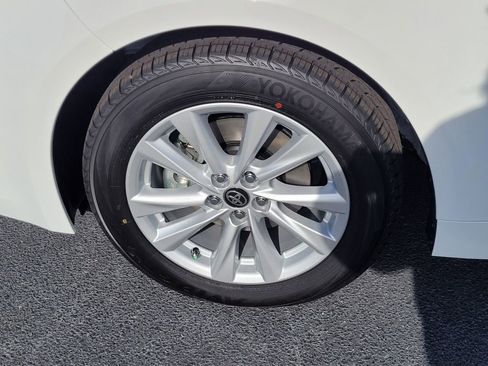 New 2026 Toyota Corolla SE image 15