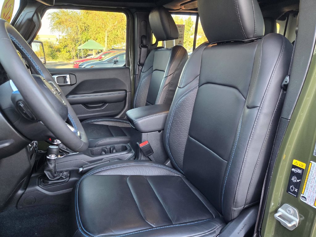 Used 2024 Jeep Wrangler High Altitude AWD/4WD image 19