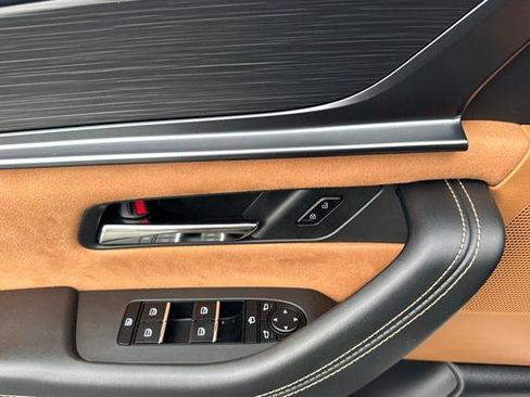 Certified 2025 MAZDA CX-70 3.3 Turbo S w/ Premium Plus image 10