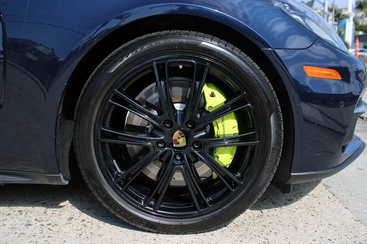 Used 2020 Porsche Panamera 4 E-Hybrid AWD/4WD image 11