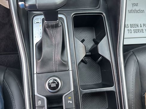 Used 2024 Kia Sorento S image 42