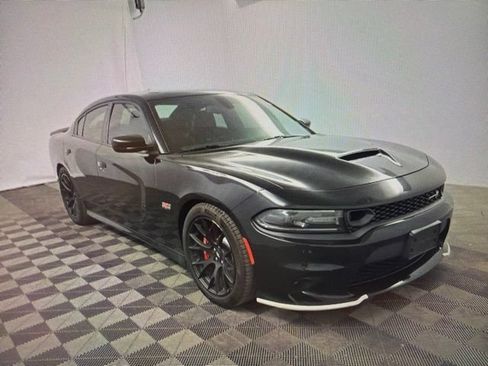 Used 2019 Dodge Charger Scat Pack w/ Dynamics Package RWD image 1