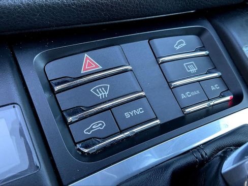 Used 2021 Porsche Macan image 65