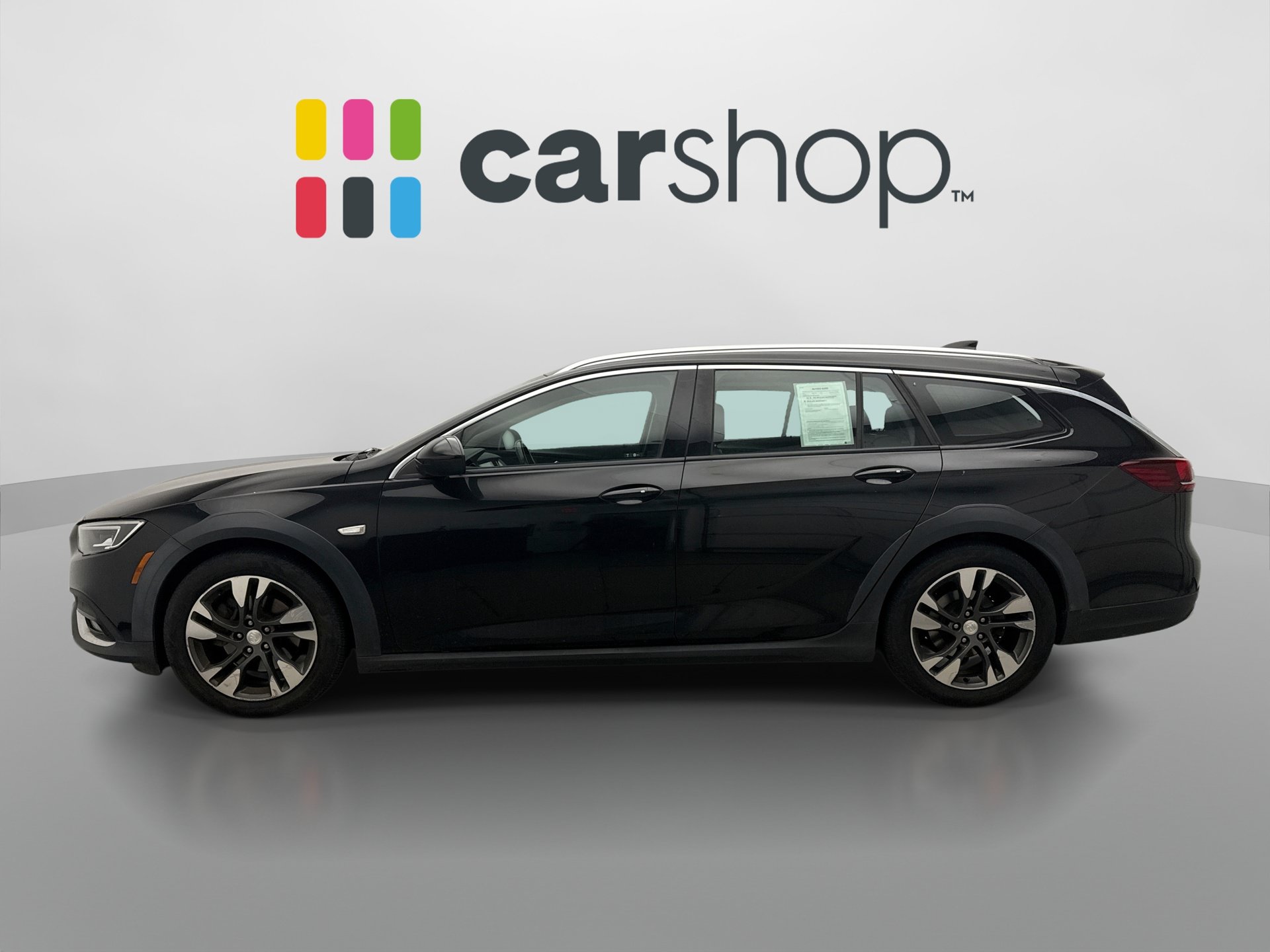 Used 2018 Buick Regal Essence w/ Driver Confidence Package #1 AWD/4WD image 2