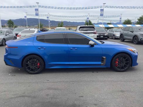 Used 2018 Kia Stinger GT2 AWD/4WD image 7
