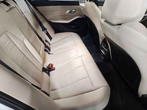 Used 2026 BMW 330i Sedan w/ Premium Package RWD image 19