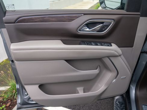 Used 2021 Chevrolet Tahoe Z71 w/ Z71 Off-Road Package image 10