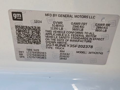 Used 2025 GMC Sierra 2500 SLT w/ SLT Convenience Package AWD/4WD image 36