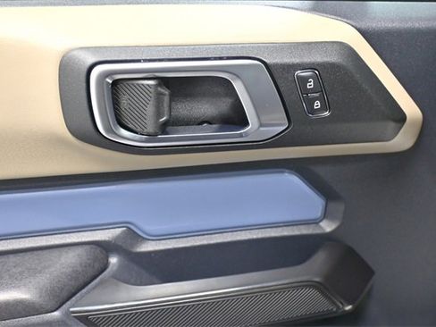 Used 2024 Ford Bronco Wildtrak image 15