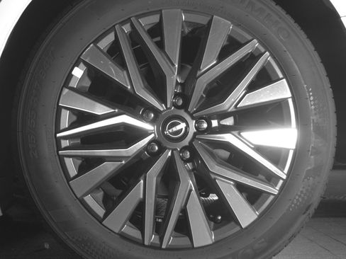 Used 2025 Nissan Altima 2.5 SV image 14