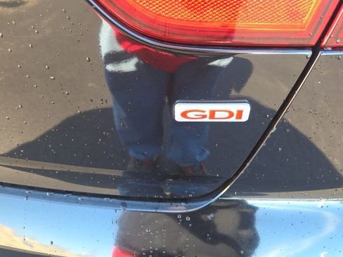 Used 2017 Kia Rio LX image 10