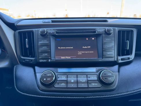 Used 2015 Toyota RAV4 XLE image 35