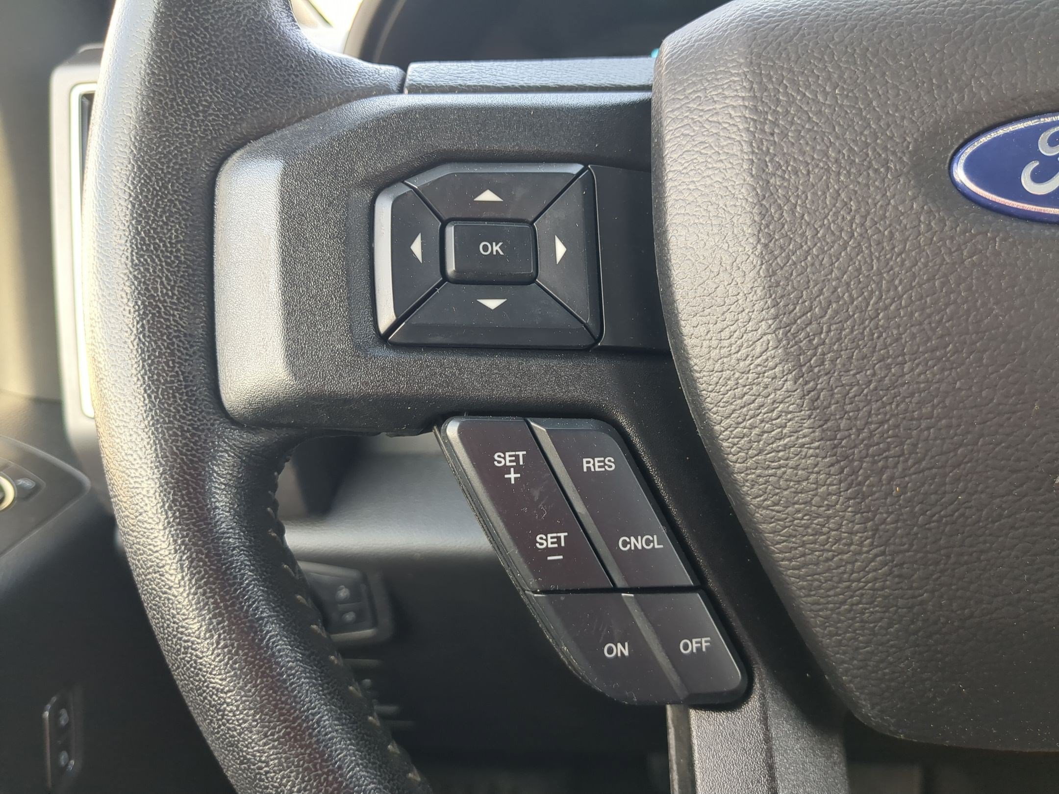 Used 2019 Ford F150 XLT w/ Equipment Group 302A Luxury AWD/4WD image 18