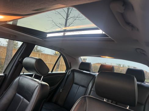 Used 2000 Mercedes-Benz E 430 Sedan image 34