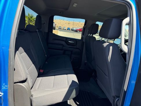Used 2023 Chevrolet Silverado 1500 Custom AWD/4WD image 16
