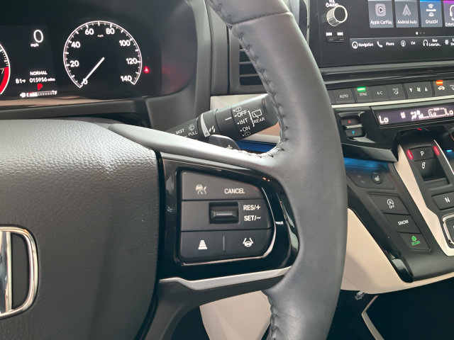 Certified 2026 Honda Odyssey Touring image 17